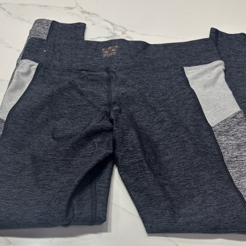 PINK Victoria's Secret Charcoal Gray & Light Gray Love-Panel Leggings - Picture 5 of 13